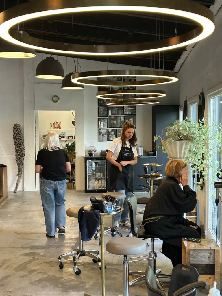 Hair by Nature-salonen